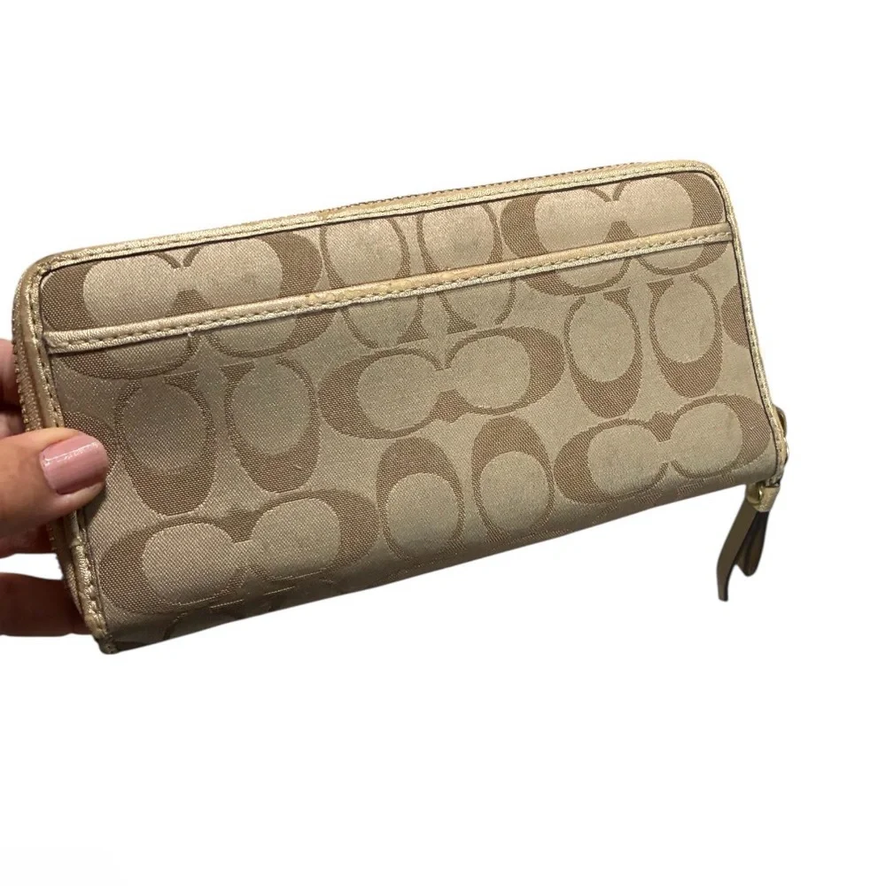 COACH Poppy Wallet